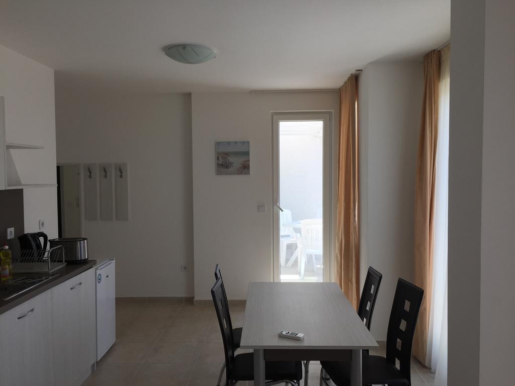 Sea Life Apartments Sinemorets Exterior foto